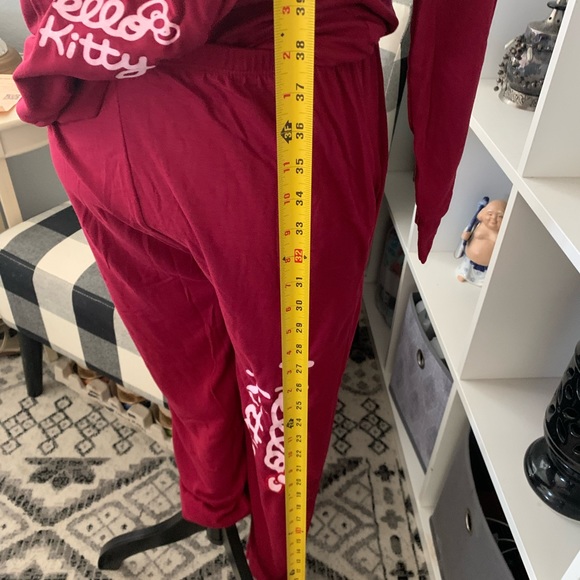 Hello Kitty - Picture 2 of 5